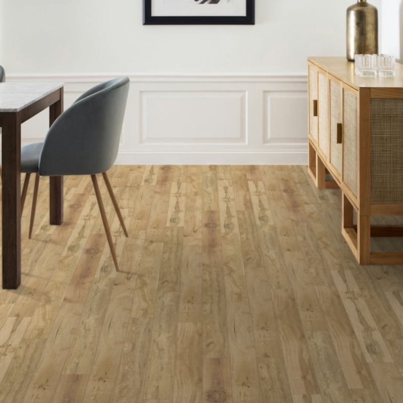laminate-dining-room-feature-800x800